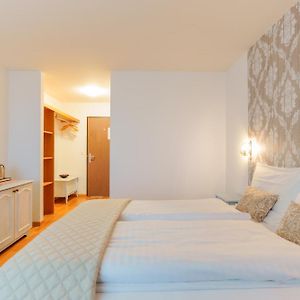 Superior Zimmer mit Kingsize-Bett